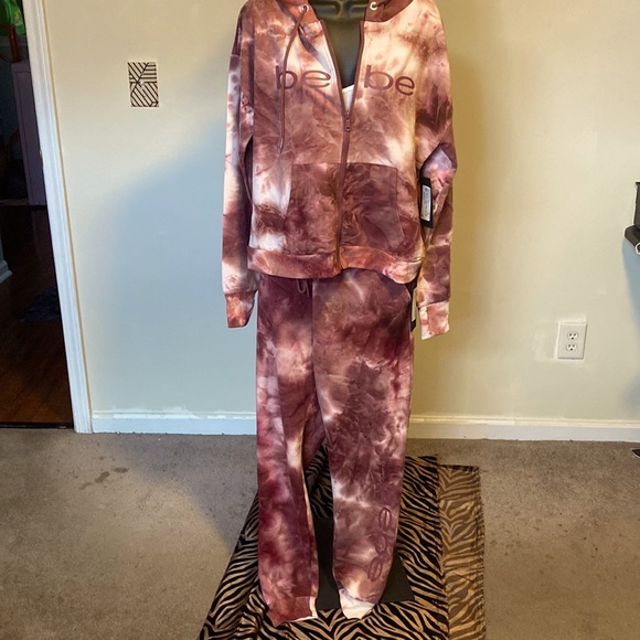 bebe Pants - NWT WOMEN’S BURGUNDY BEBE TIE-DYE JOGGING SET
